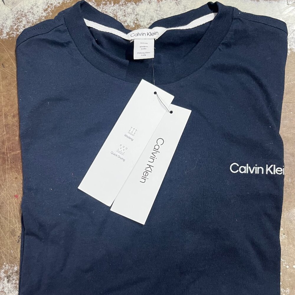 Calvin Klein T-Shirt